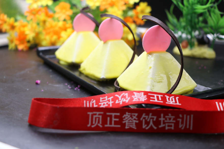 太原镜面蛋糕培训
